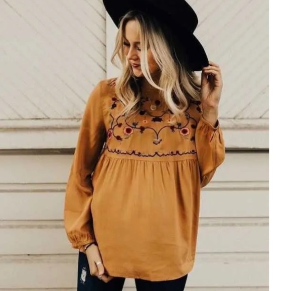 JODIFL Tops - JODFL Boho Floral Embroidered Rayon Top Small Long Sleeves Tan Flowy